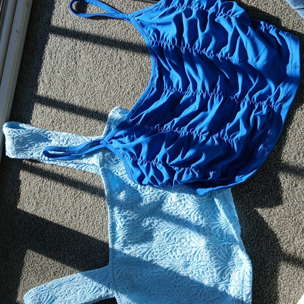 2 SHEIN blue tank tops cropped